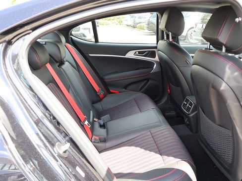 Used 2023 Genesis G70 2.0T w/ Sport Prestige Package RWD image 39