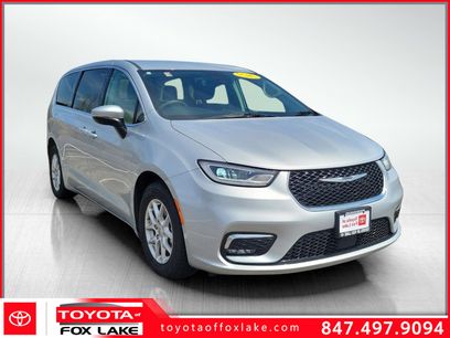 Used 2023 Chrysler Pacifica Touring-L