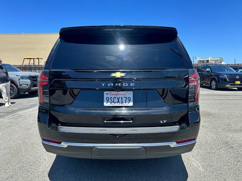 Used 2025 Chevrolet Tahoe LT RWD image 4
