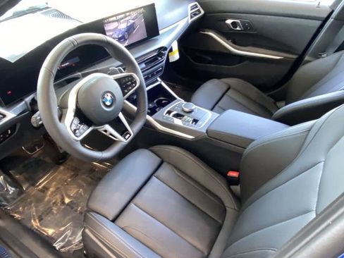 Used 2025 BMW 330i Sedan w/ M Sport Package RWD image 16
