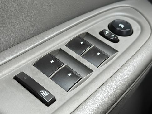 Used 2016 Chevrolet Traverse LT w/ Style and Technology Package AWD/4WD image 24