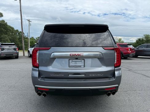 Used 2022 GMC Yukon XL Denali AWD/4WD image 5