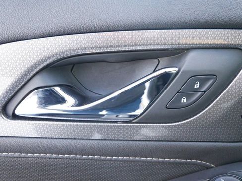 Used 2022 Chevrolet Traverse Premier image 14