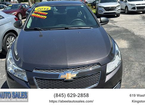 Used 2014 Chevrolet Cruze LS FWD image 1