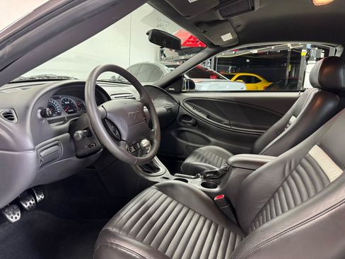 Used 2003 Ford Mustang Mach 1 RWD image 42