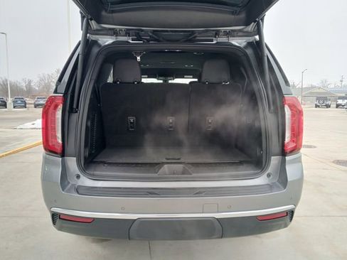 Certified 2022 GMC Yukon SLT w/ SLT Luxury Package AWD/4WD image 21