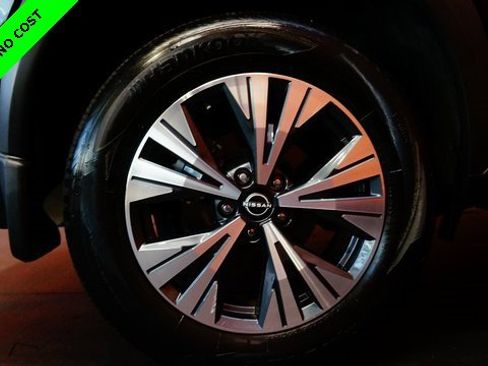 Used 2022 Nissan Rogue SV image 84