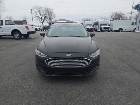 Used 2017 Ford Fusion S image 3