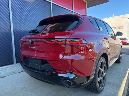 New 2025 Alfa Romeo Tonale image 3