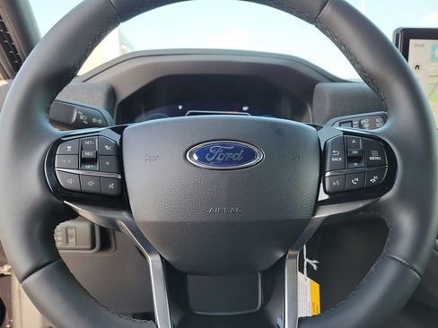New 2026 Ford Explorer Platinum w/ LUX Leather Package AWD/4WD image 15