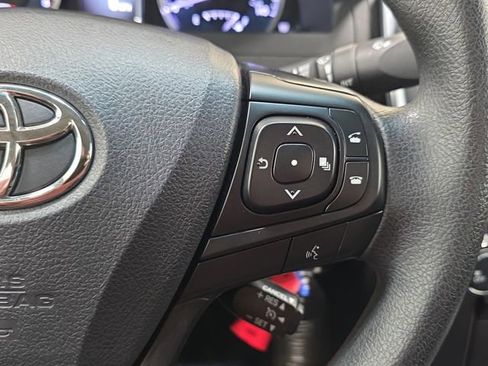 Used 2016 Toyota Camry LE image 17