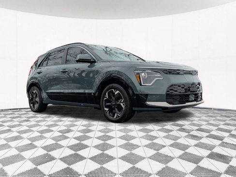 Used 2023 Kia Niro Wind FWD image 16