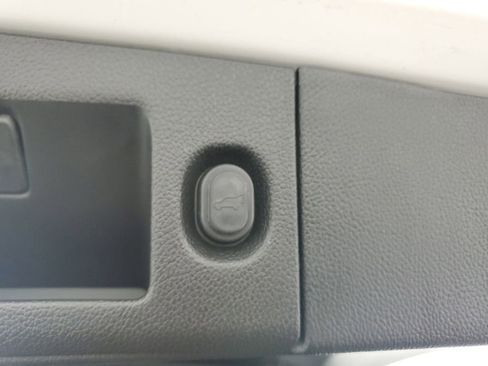 Used 2016 Cadillac Escalade Luxury image 37