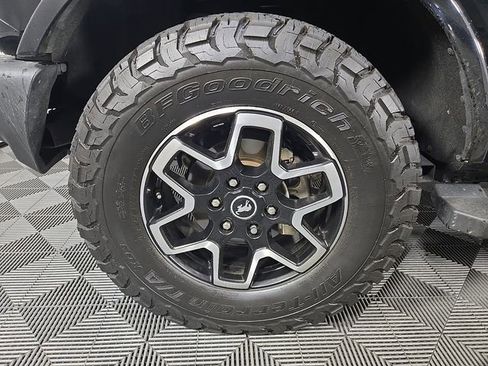 Used 2023 Ford Bronco Outer Banks AWD/4WD image 9