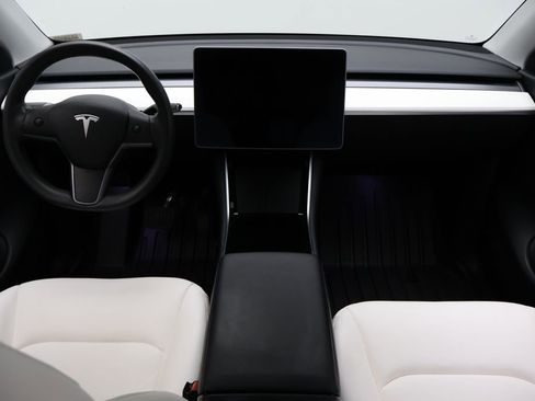 Used 2021 Tesla Model Y Long Range image 24