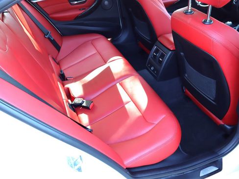 Used 2016 BMW 340i xDrive Sedan image 23