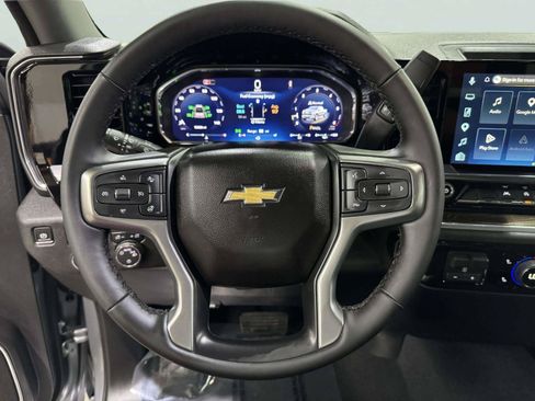 Used 2026 Chevrolet Silverado 1500 LT RWD image 30