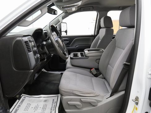 Used 2019 Chevrolet Silverado 3500 W/T image 12