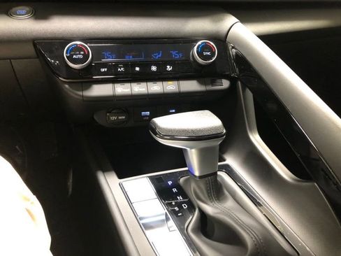 New 2026 Hyundai Elantra Hybrid FWD image 28