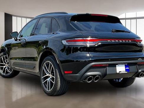 Used 2026 Porsche Macan AWD/4WD image 4