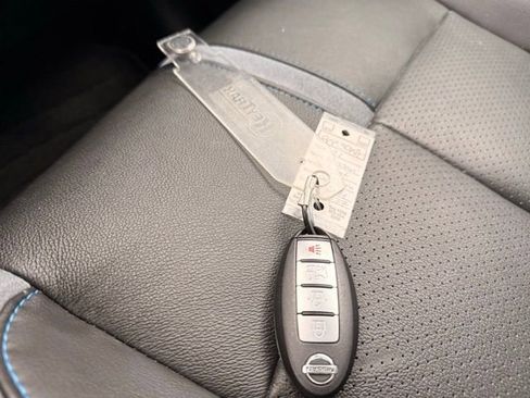 Used 2021 Nissan Leaf SL Plus image 27