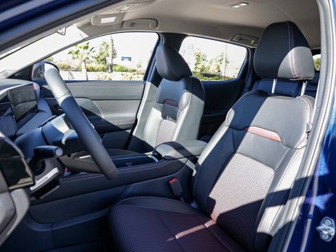 New 2026 Nissan Kicks SR image 17