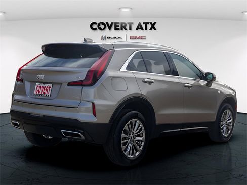 Used 2024 Cadillac XT4 Premium Luxury w/ Active Safety Package image 7