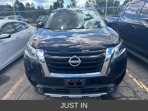Used 2022 Nissan Pathfinder SL AWD/4WD image 29