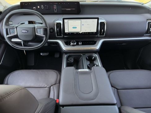 New 2025 Ford Expedition Platinum w/ Platinum Ultimate Package image 41