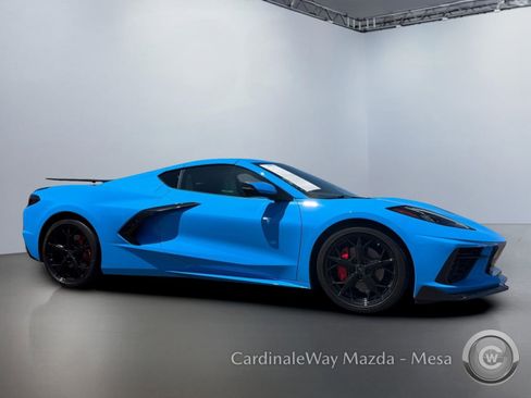 Used 2020 Chevrolet Corvette Stingray Coupe w/ 1LT RWD image 2