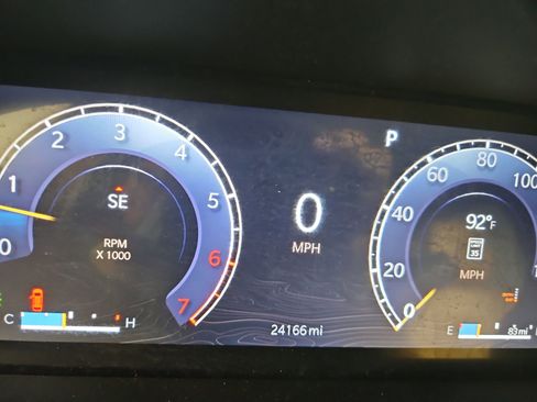 Used 2024 Jeep Grand Cherokee L Summit AWD/4WD image 10