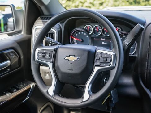 Used 2020 Chevrolet Silverado 1500 LT RWD image 15
