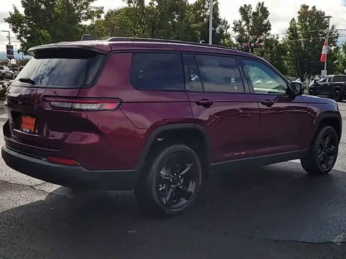 New 2025 Jeep Grand Cherokee L Altitude image 8