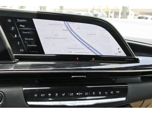 Used 2021 Cadillac Escalade Premium Luxury w/ LPO, Illumination Package RWD image 22