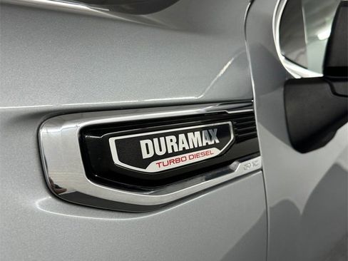 Used 2023 GMC Sierra 1500 SLE image 9