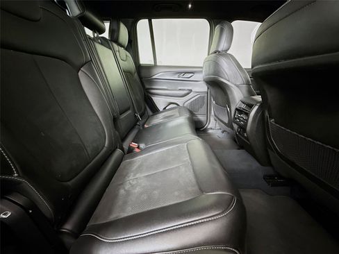 Used 2023 Jeep Grand Cherokee Altitude AWD/4WD image 24