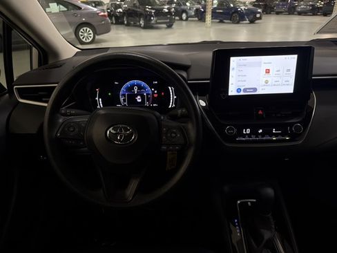 Used 2026 Toyota Corolla LE FWD image 27