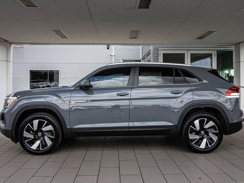 New 2026 Volkswagen Atlas Cross Sport SE FWD image 14