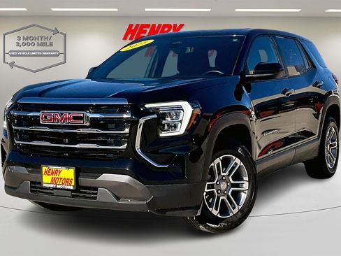 Used 2025 GMC Terrain Elevation image 3