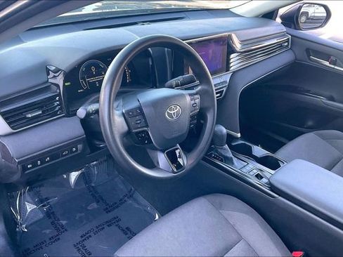 Used 2025 Toyota Camry LE image 14