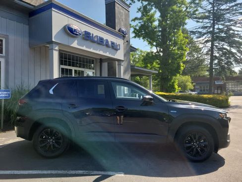 Used 2025 MAZDA CX-50 AWD 2.5 Hybrid w/ Premium Pkg image 2