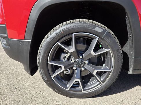 New 2026 Jeep Cherokee Overland w/ Trailer Tow Group AWD/4WD image 7