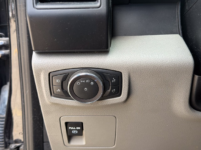Used 2019 Ford F150 XL w/ Equipment Group 101A Mid AWD/4WD image 9