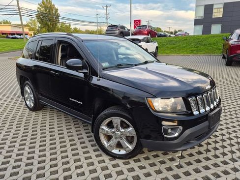 Used 2014 Jeep Compass Latitude AWD/4WD image 1