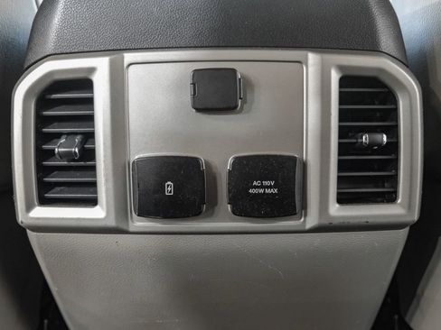 Used 2018 Ford F150 Lariat image 37