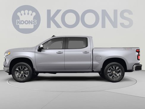 Used 2023 Chevrolet Silverado 1500 LT AWD/4WD image 2