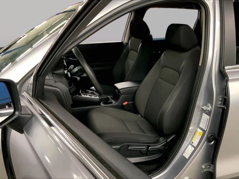 Used 2024 Honda CR-V LX image 9