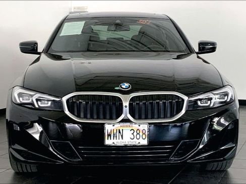 Used 2023 BMW 330i Sedan w/ Parking Assistance Package RWD image 3