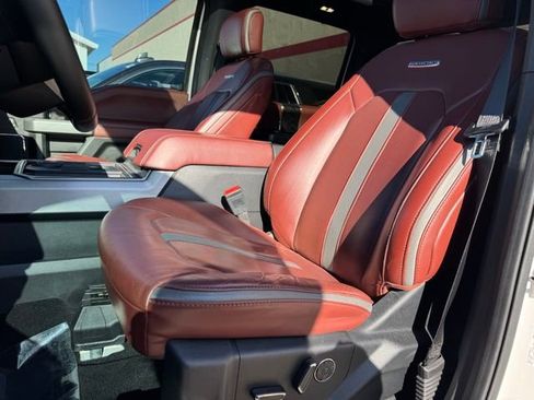 Used 2019 Ford F350 Platinum w/ Platinum Ultimate Package image 5