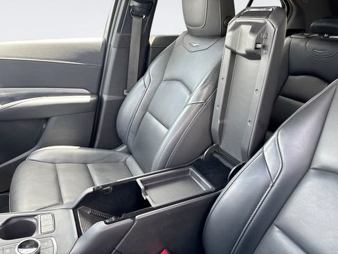 Used 2025 Cadillac XT4 Premium Luxury FWD image 21